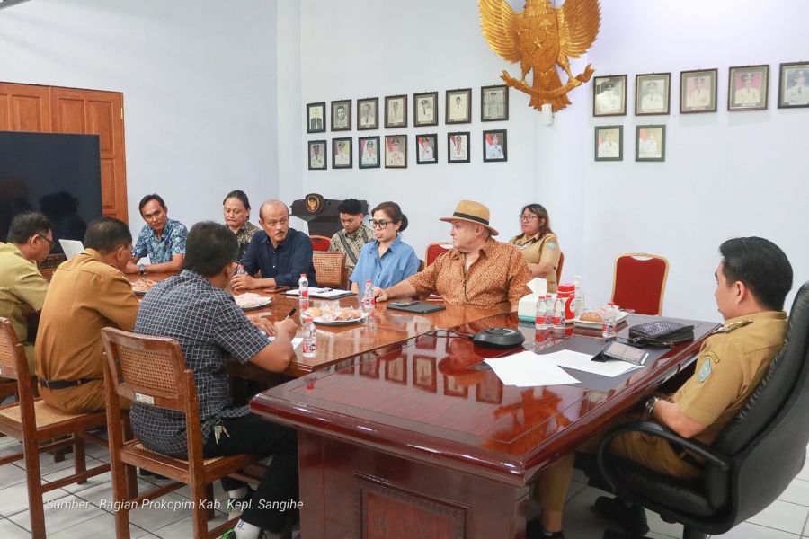 Bupati Thungari Tunjukkan Kelas Internasional, Pimpin Audiensi PT TMS dengan Bahasa Inggris