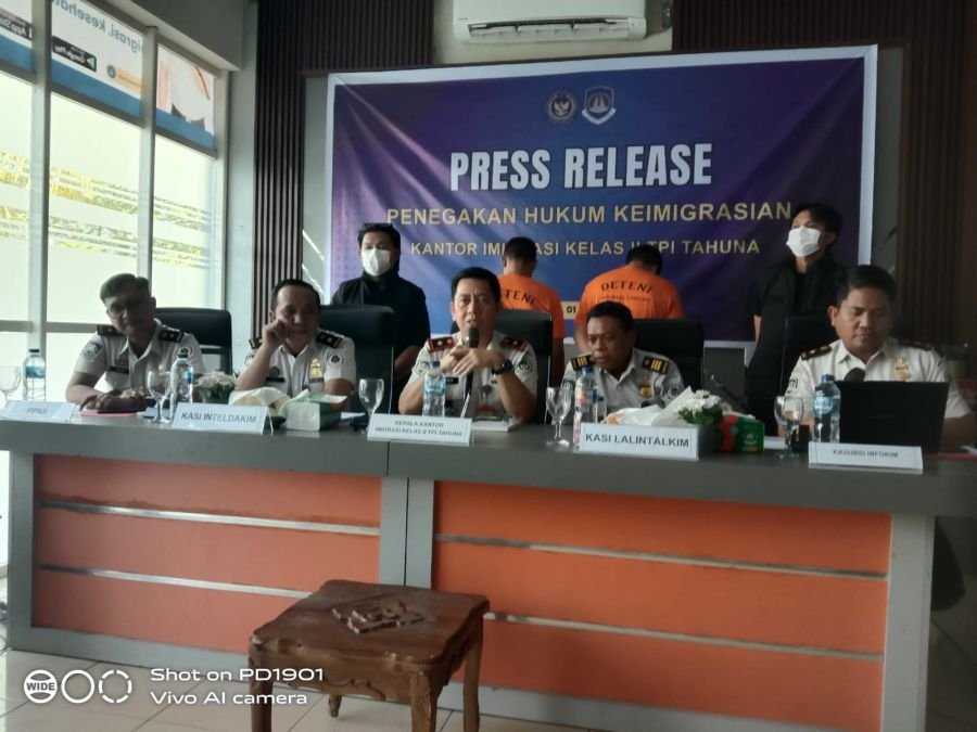 Dua WN China Diamankan Imigrasi Tahuna, Kasus Masih Didalami