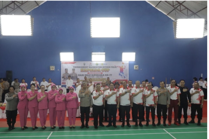 Irjen Pol Setyo Budiyanto Buka Turnamen Badminton Intern Polri Kapolda Sulut Cup 2023
