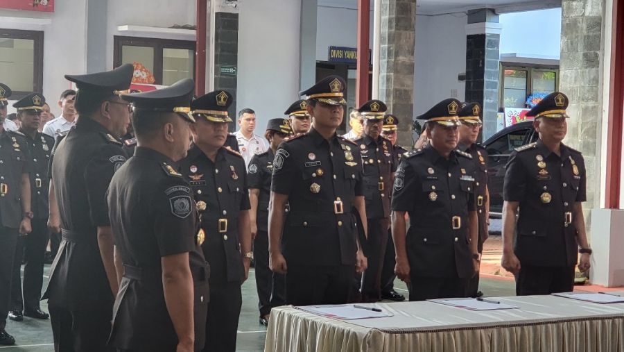 Kakanwil Kemenkumham Sulut Lantikan Pejabat Administrasi dan Fungsional 