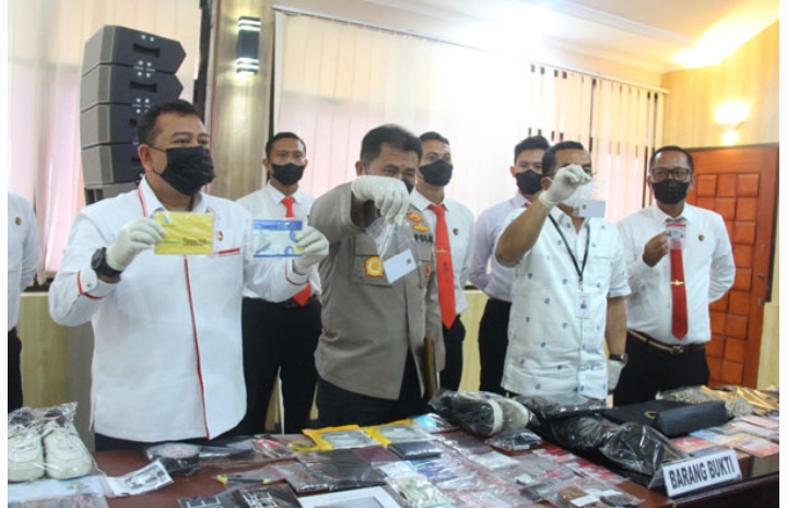 Sindikat Pelaku Skimming Bank SulutGo Diamankan Polisi