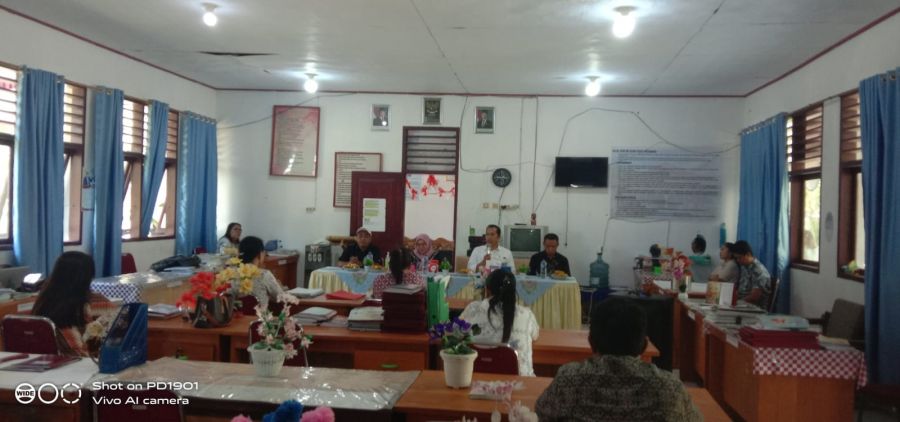 Stafsus Gubernur Sulut Sarhan Antili Kunjungi SMA 1 Tabut, Sampaikan Aspirasi ke Gubernur