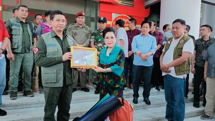 Terima Bantuan BNPB RI, Pj Bupati: Bantuan ini Bantu Ringankan Beban Masyarakat