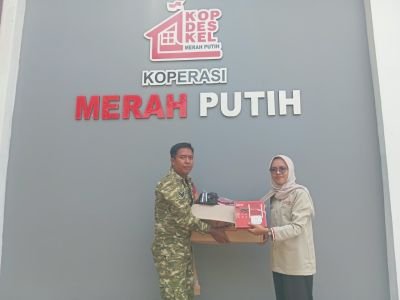 KDKMP TASIK SERAI TERIMA FASILITAS WIFI DAN SERAGAM, PERKUAT OPERASIONAL KOPERASI DESA